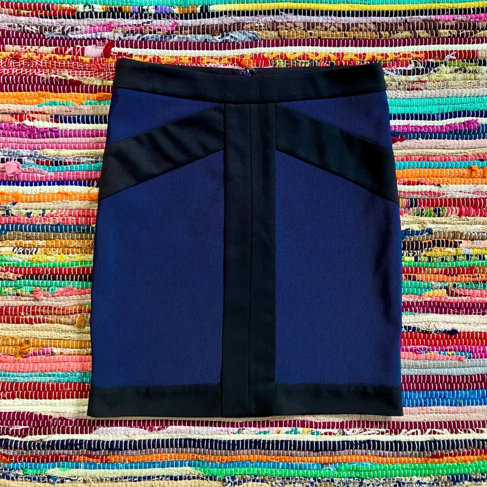 BCBGeneration ~ Black and navy colorblock panel bodycon mini skirt